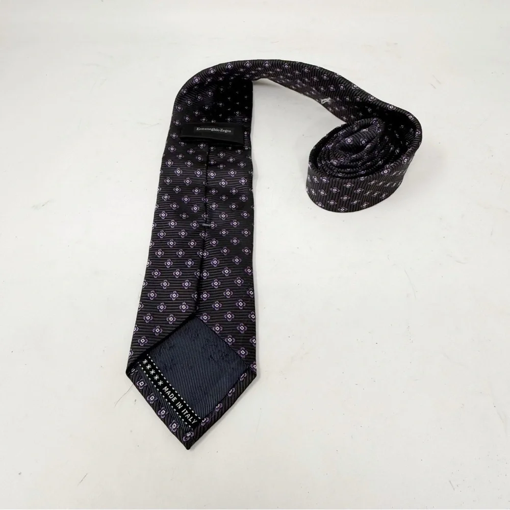 ERMENEGILDO ZEGNA Men’s Charcoal Gray Purple Geometric Weave Tie Made In Italy